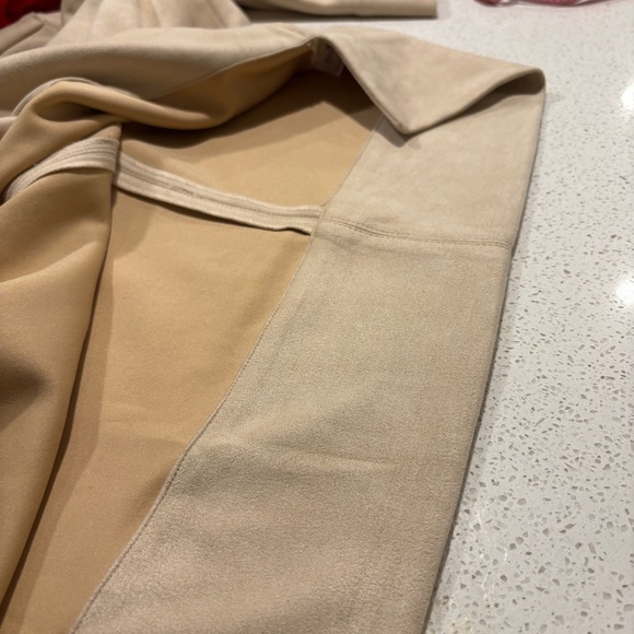 Tuckernuck Bone Margot Faux Suede Top Size Medium - Picture 9 of 12